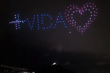 Imagem ilustrativa da imagem "+ Vida", bicicleta, Transcol... o show dos drones no céu capixaba