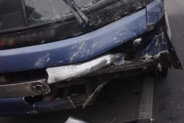 Imagem ilustrativa da imagem Acidente na Bahia entre carro e ônibus que saiu do ES deixa 6 mortos