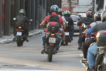 Imagem ilustrativa da imagem Acidentes com motos provocam uma morte por dia