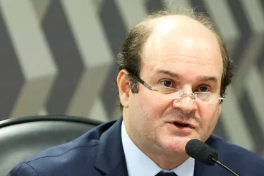Imagem ilustrativa da imagem Advogado pede ao TSE rejeição de ação e diz que bolsonarismo não é alvo