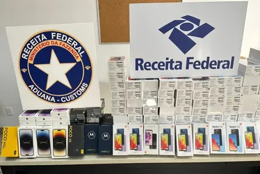Imagem ilustrativa da imagem Alfândega de Vitória apreende celulares avaliados em mais de R$ 370 mil