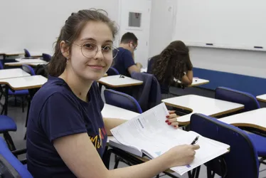 Imagem ilustrativa da imagem Alunos do ES dedicam até 12 horas de estudo por dia para se dar bem no Enem