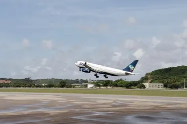 Imagem ilustrativa da imagem Anac estima que Aeroporto do Recife vai receber 6.411 voos em agosto