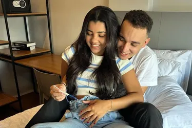 Imagem ilustrativa da imagem Após separação e barraco com mãe, João Gomes e Ary Mirelle anunciam gravidez