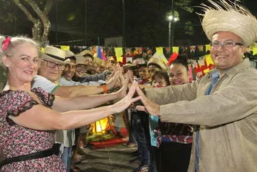 Imagem ilustrativa da imagem Arraiá em Jardim da Penha com comidas típicas e apresentação de quadrilhas