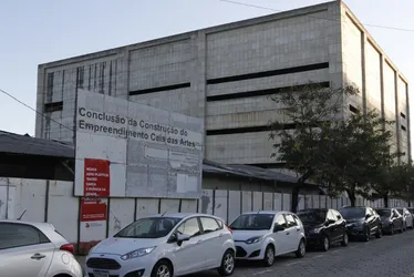 Imagem ilustrativa da imagem Artistas comemoram acordo para obra do Cais das Artes
