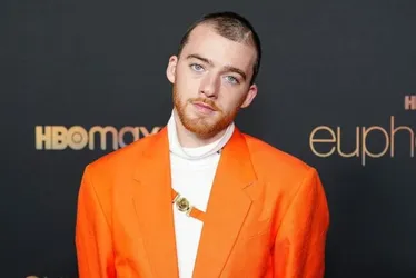 Imagem ilustrativa da imagem Ator Angus Cloud, de Euphoria, morre aos 25 anos