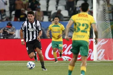 Imagem ilustrativa da imagem Botafogo cede empate ao Defensa y Justicia e decidirá vaga na Argentina