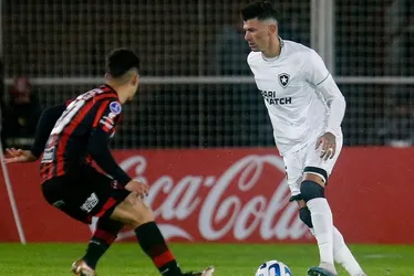Imagem ilustrativa da imagem Botafogo vence Patronato fora e fica perto das oitavas da Sul-Americana
