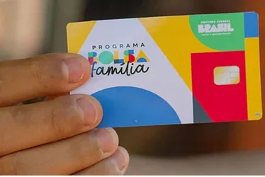 Imagem ilustrativa da imagem Caixa paga nesta terça-feira Bolsa Família a beneficiários com NIS de final 3