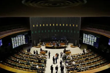 Imagem ilustrativa da imagem Câmara abre processos contra Nikolas, Eduardo, Zambelli e mais 4 deputados