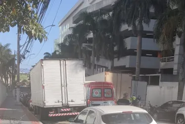 Imagem ilustrativa da imagem Caminhoneiro é encontrado morto na cabine do próprio caminhão em Vila Velha