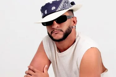 Imagem ilustrativa da imagem Cantor de brega-funk e mulher são mortos a tiros em festa no Recife