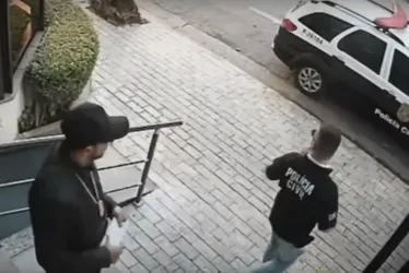 Imagem ilustrativa da imagem Carro clonado da Polícia Civil usado por criminosos é localizado em SP