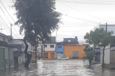 Imagem ilustrativa da imagem Chuvas deste sábado causam transtornos no Grande Recife e Zona da Mata