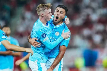 Imagem ilustrativa da imagem City bate o Sevilla nos pênaltis e é campeão da Supercopa da Europa