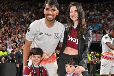 Imagem ilustrativa da imagem Com festa de Paquetá e Palmieri em estádio lotado, West Ham celebra título
