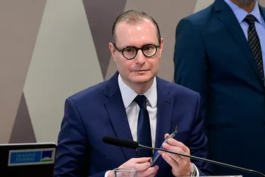 Imagem ilustrativa da imagem Comissão do Senado aprova Zanin para o STF; indicação ainda irá a plenário
