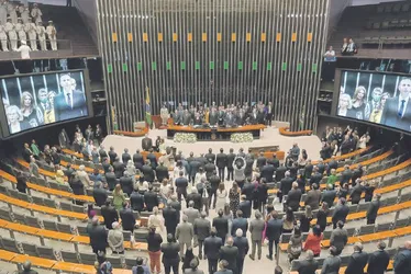 Imagem ilustrativa da imagem Como devem ficar apostas esportivas e pela internet