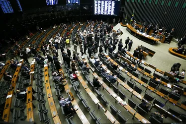 Imagem ilustrativa da imagem Concurso da Câmara dos Deputados terá 140 vagas e salários de até R$ 34.812