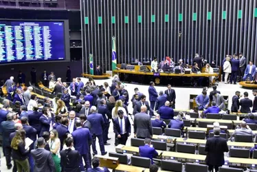Imagem ilustrativa da imagem Congresso aprova novo arcabouço fiscal e põe fim ao teto de gastos