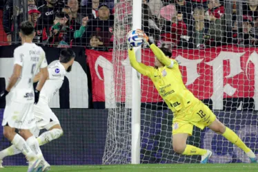 Imagem ilustrativa da imagem Corinthians empata com o Newell's e avança às quartas da Sul-Americana