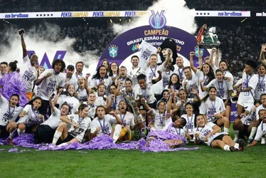 Imagem ilustrativa da imagem Corinthians feminino domina recordes de público na América do Sul com final