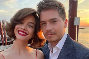 Imagem ilustrativa da imagem Dylan Sprouse, ex-estrela da Disney, anuncia que está noivo