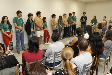Imagem ilustrativa da imagem ES faz festa para os alunos de ouro da Matemática!