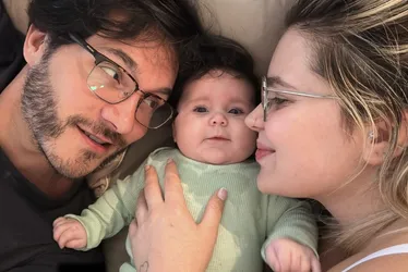 Imagem ilustrativa da imagem Eliezer repreende seguidores que chamam sua filha, de 4 meses, de 'gorda'