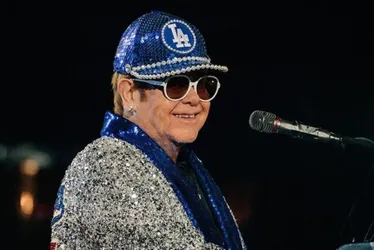 Imagem ilustrativa da imagem Elton John é levado ao hospital após sofrer acidente doméstico