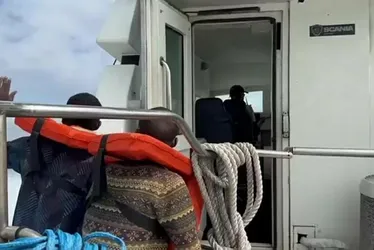 Imagem ilustrativa da imagem Escondidos em navio, nigerianos ficaram 3 dias sem comer e beber água