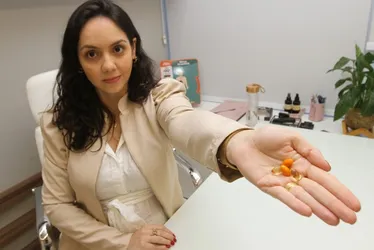 Imagem ilustrativa da imagem Especialistas alertam para risco de tomar vitaminas por conta própria