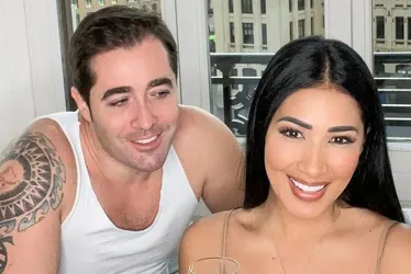 Imagem ilustrativa da imagem Ex-marido de Simaria revela "maior pecado" em livro sobre seu casamento