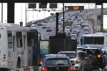 Imagem ilustrativa da imagem Faixas para motos e velocidade reduzida na 3ª ponte
