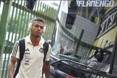 Imagem ilustrativa da imagem Flamengo avalia proposta de clube inglês por Matheus França