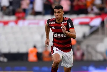 Imagem ilustrativa da imagem Flamengo recusa proposta de R$107 milhões por Victor Hugo