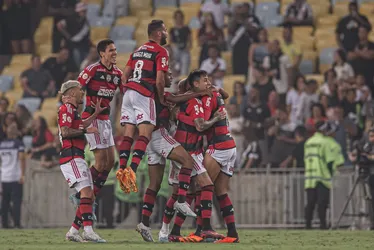Imagem ilustrativa da imagem Flamengo vence clássico e deixa Vasco na zona do rebaixamento