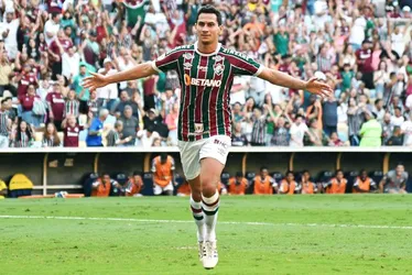Imagem ilustrativa da imagem Fluminense derrota Bragantino e encerra sequência negativa
