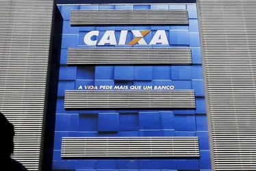 Imagem ilustrativa da imagem Funcionário da Caixa é preso por fraudar benefícios do Bolsa Família