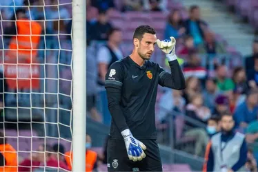 Imagem ilustrativa da imagem Goleiro do PSG deixa o hospital após ficar 82 dias internado