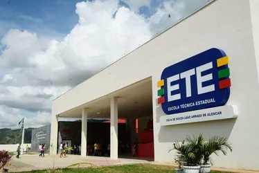 Imagem ilustrativa da imagem Governo de Pernambuco oferece 13 mil vagas em cursos técnicos gratuitos