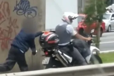Imagem ilustrativa da imagem Governo de SP é condenado a indenizar jovem negro arrastado por PM em moto