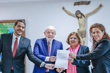Imagem ilustrativa da imagem Governo federal aprova parecer que prevê demissão de servidor por assédio sexual