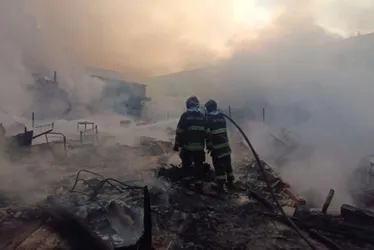 Imagem ilustrativa da imagem Incêndio atinge 30 casas em Osasco