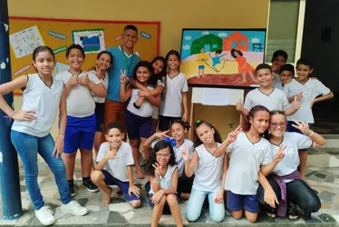 Imagem ilustrativa da imagem Iniciativa de colégio do Recife ensina a alunos o respeito à pessoa idosa