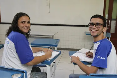Imagem ilustrativa da imagem Inscrição para ter diploma do ensino médio em 1 ano e meio