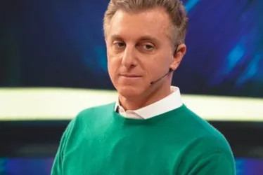 Imagem ilustrativa da imagem Luciano Huck revela valor doado ao 'Criança Esperança' e é criticado nas redes