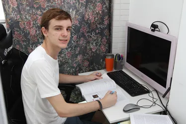 Imagem ilustrativa da imagem Mais de 2 mil estudantes comemoram aprovação na Ufes