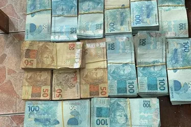 Imagem ilustrativa da imagem Mais de R$ 160 mil apreendidos na casa de suspeito de integrar jogo de bicho no ES
